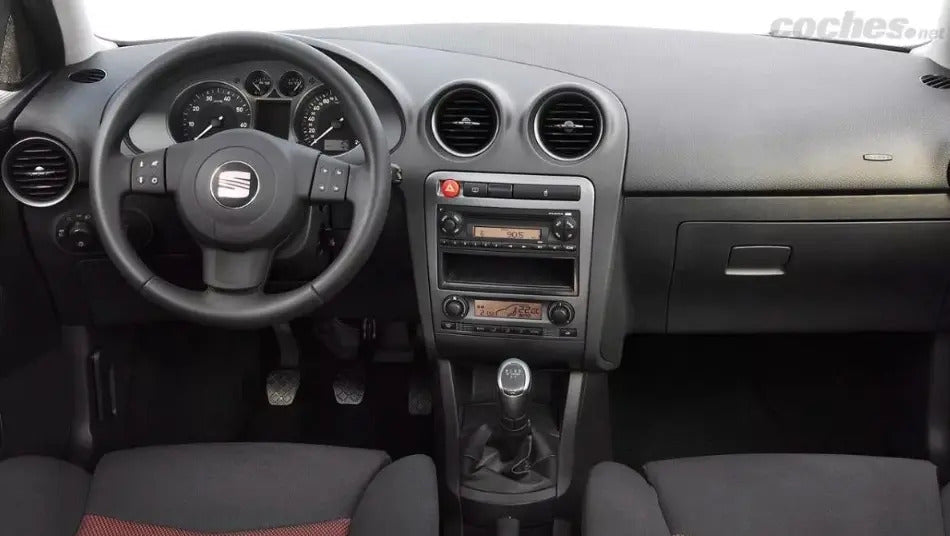 Frente Para Autoestéreo Vw Golf 1999-2007 2 Din Hf-0190dd Color Negro Hf Audio